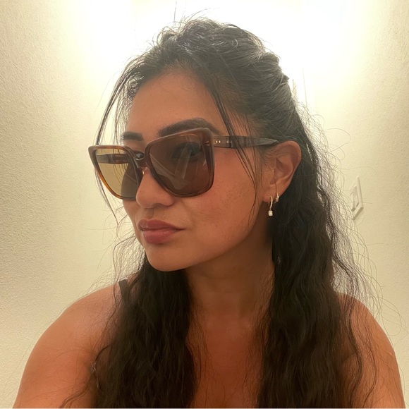 Celine CL40047I Cat Eye Sunglasses - Picture 11 of 11